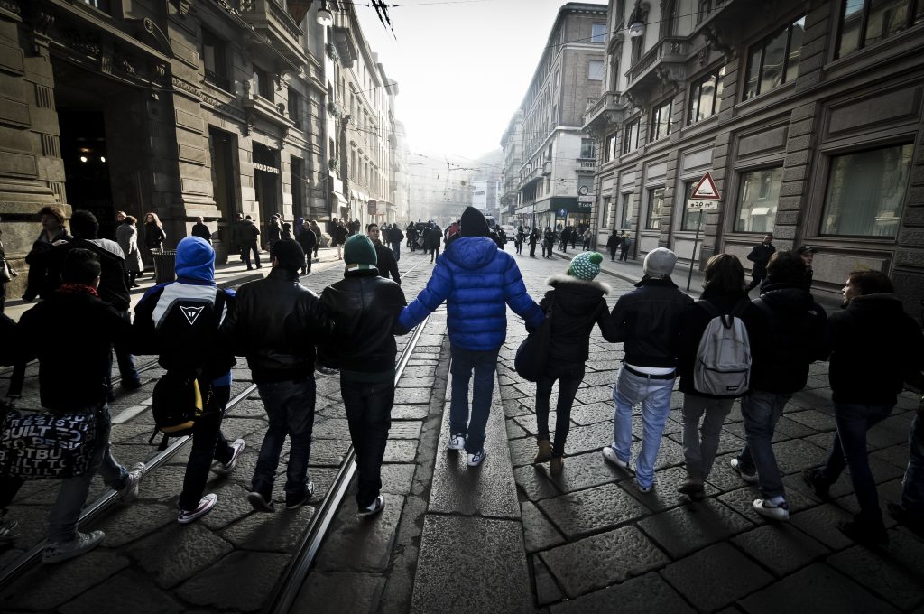 Hoe kunnen ouders voorkomen dat jongeren omgaan met ‘foute vriendjes’?